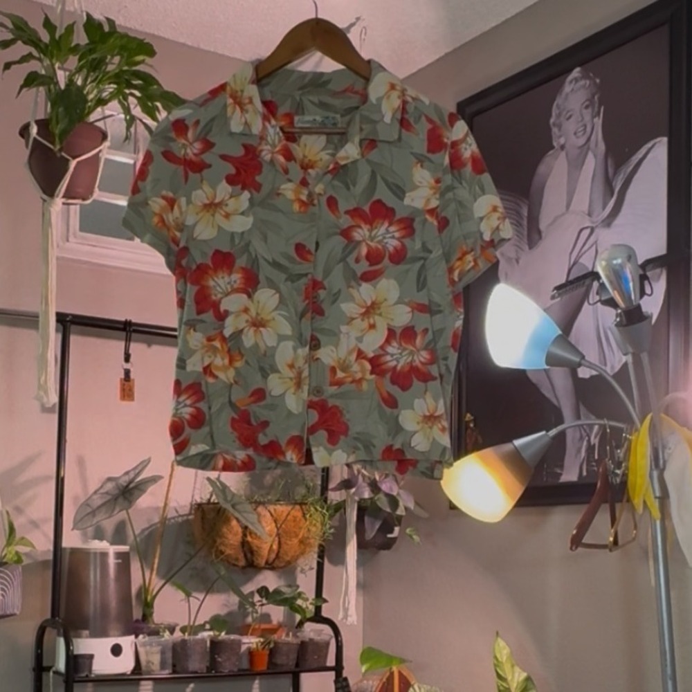 Floral Button Up Hawaiian Shirt Resort Vacation Short Sleeve Summer Blouse